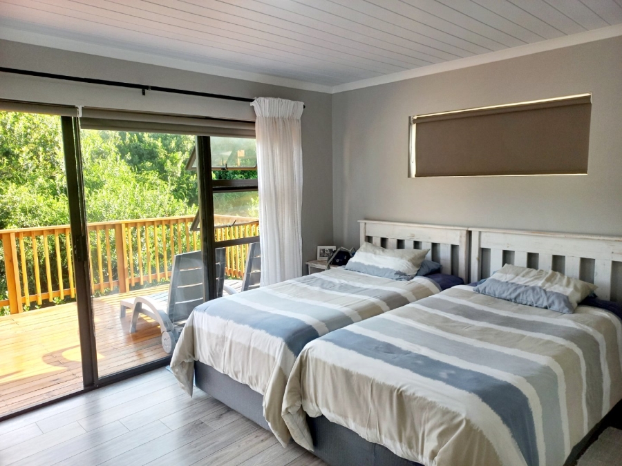 3 Bedroom Property for Sale in Dwarswegstrand Western Cape